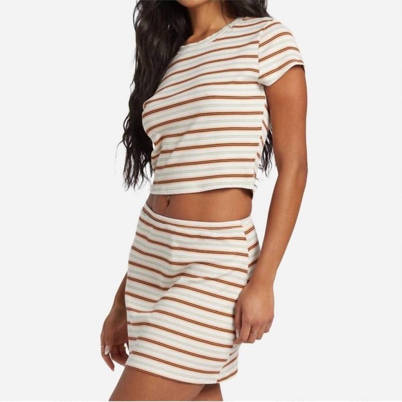 Billabong Easy Does It Skirt in Multi Small - Picture 2 of 10